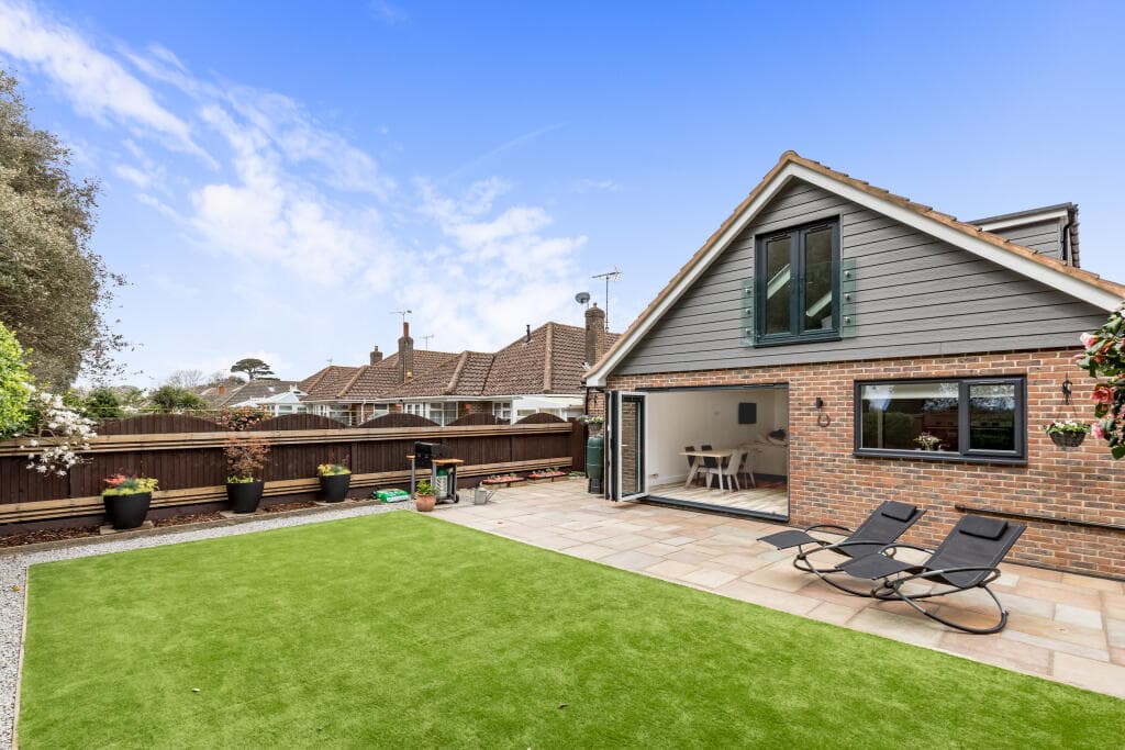 Seaside Converted Bungalow gallery image 3
